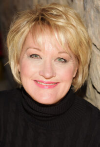 Headshot of color consultant Barbara Gallagher, student of Leatice Eisemant